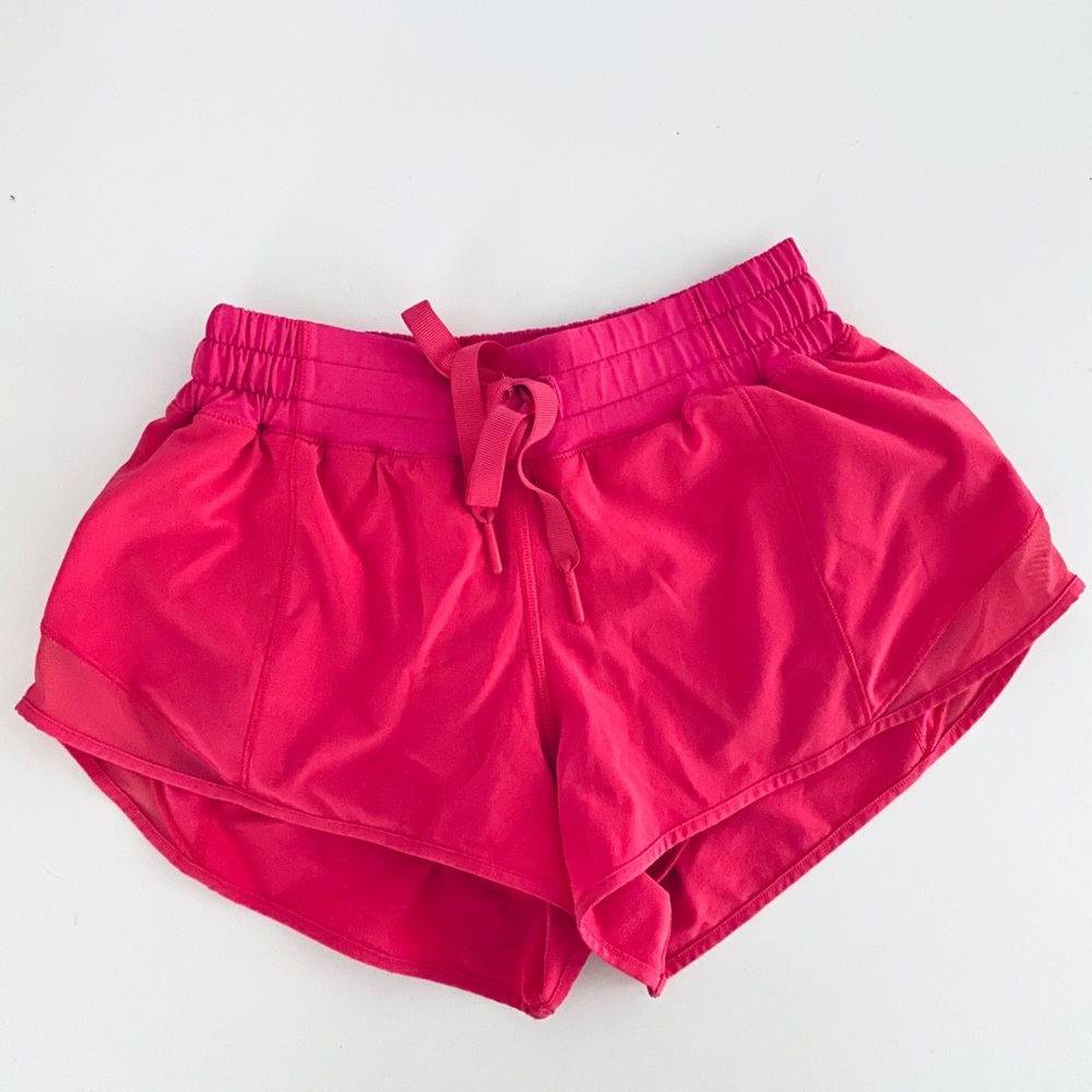 LULULEMON Hottie Hot Shorts 2.5”